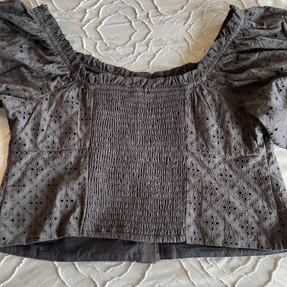 NWOT American Eagle Off-the-shoulder Puff Sleeve Crop Top - Picture 7 of 7